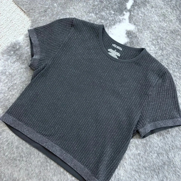 Wild Fable Metallic Seamless Crop Top - Picture 3 of 9